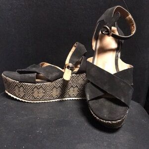Platform sandals